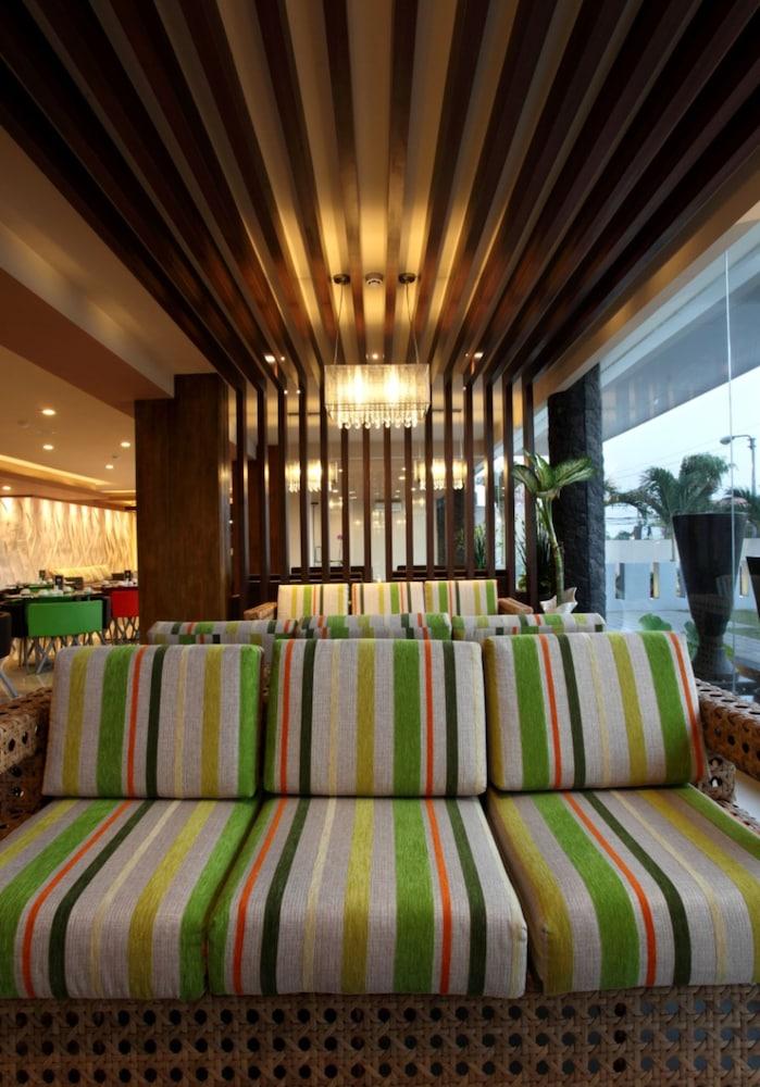 Sun Royal Hotel Kuta Lombok Exteriér fotografie